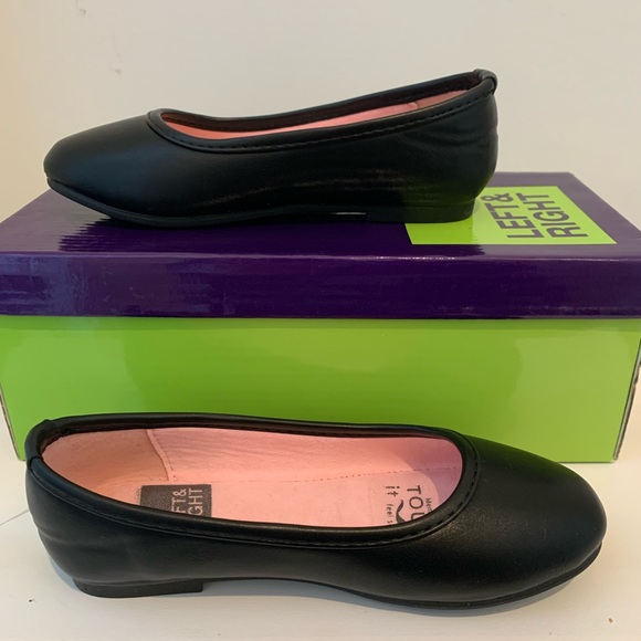 Left & Right girls/toddler black dress shoes. Size 9. - Picture 5 of 7